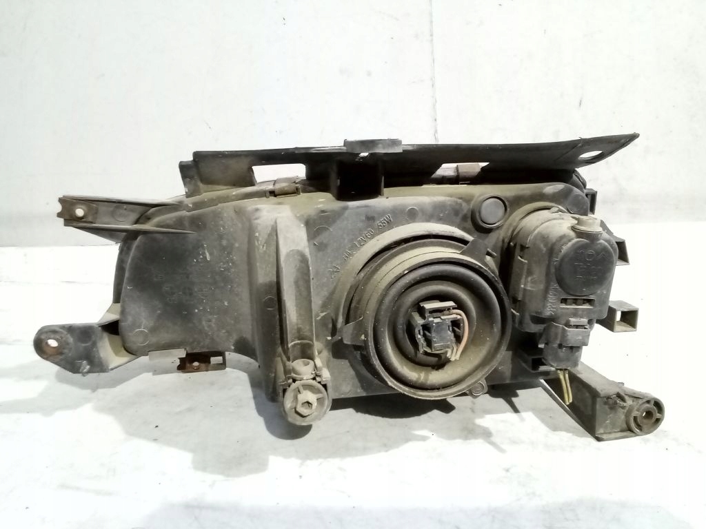 Peugeot Partner and light right front front
