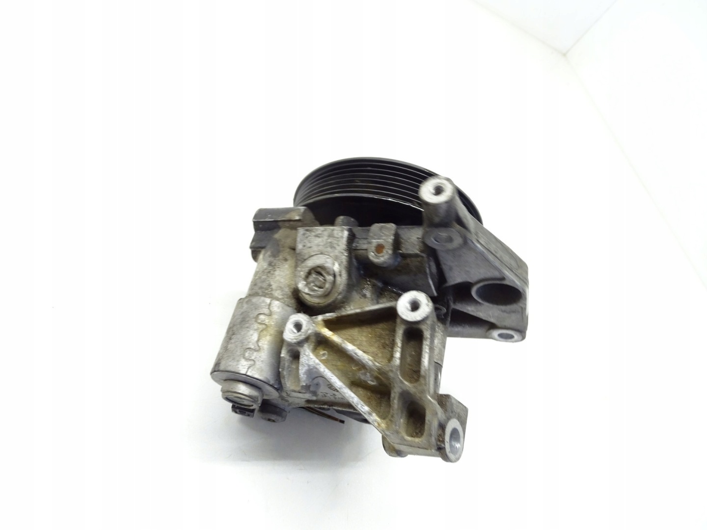 servo pump MERCEDES C KLASA W204 W212 A0064667501