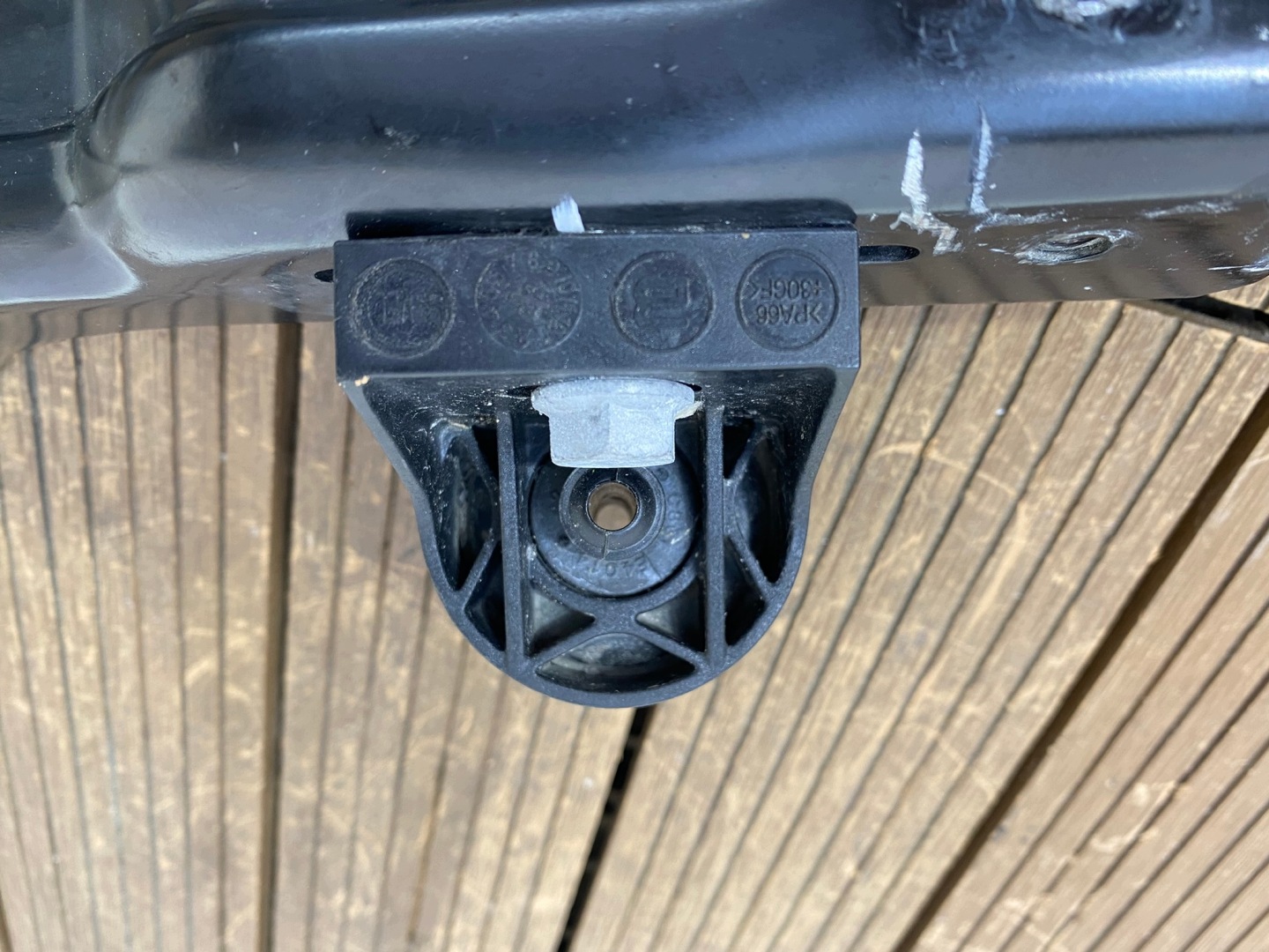 MOVANO C DUCATO III 22-26 holder supports radiator console right left