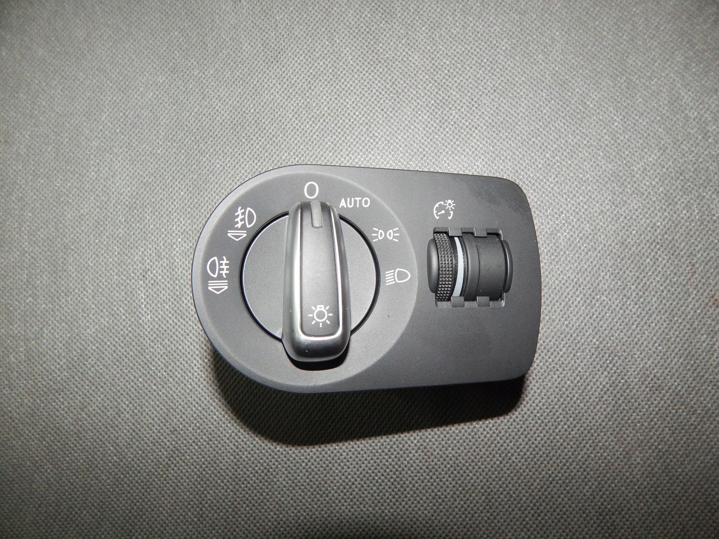 Audi Q3 8U interruttore luci 8X1941531AD