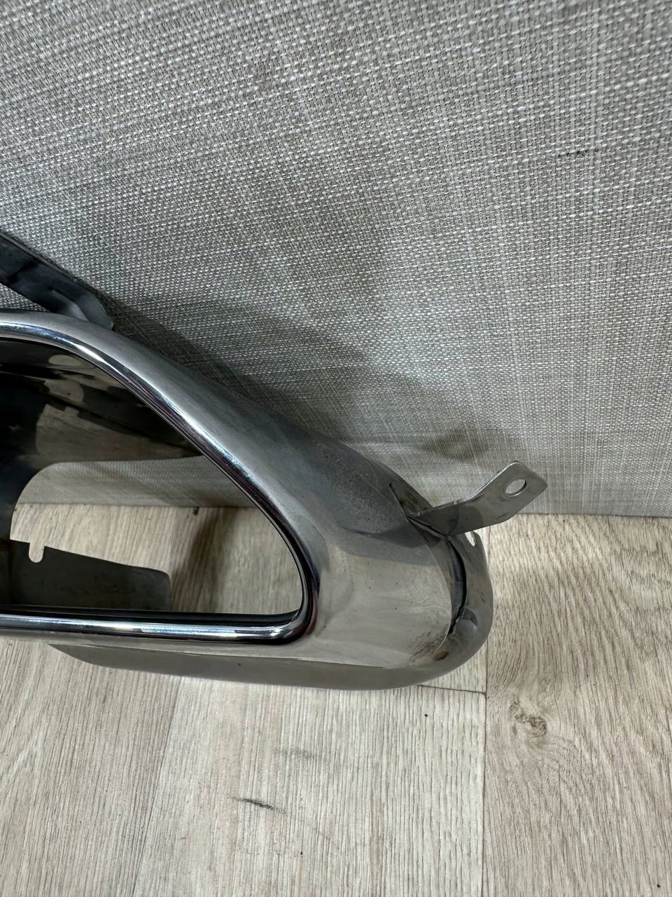 Volvo XC60 e lift 2014-2017 TERMINALE dello scarico Destro 31425019