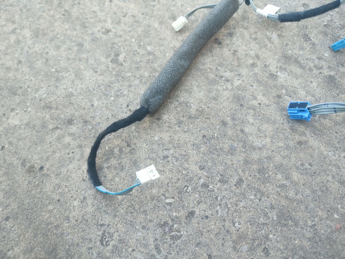 bundle door przednich Mercedes W204 A2045409433