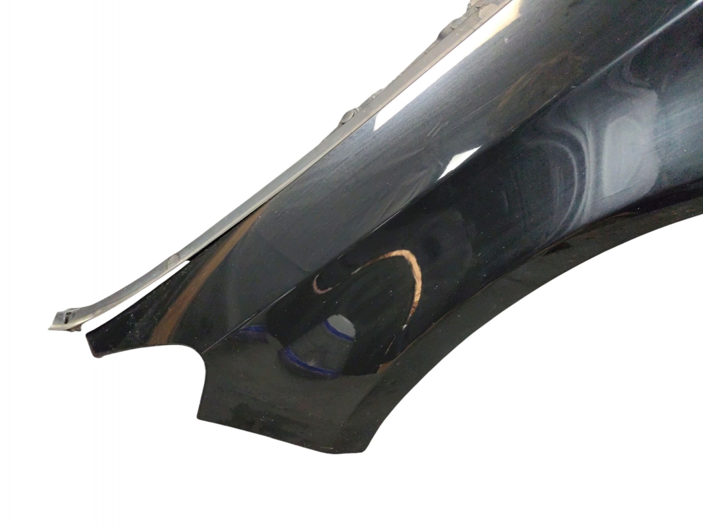 fender left front MERCEDES CLA W117 LAK: 191 (15-17)
