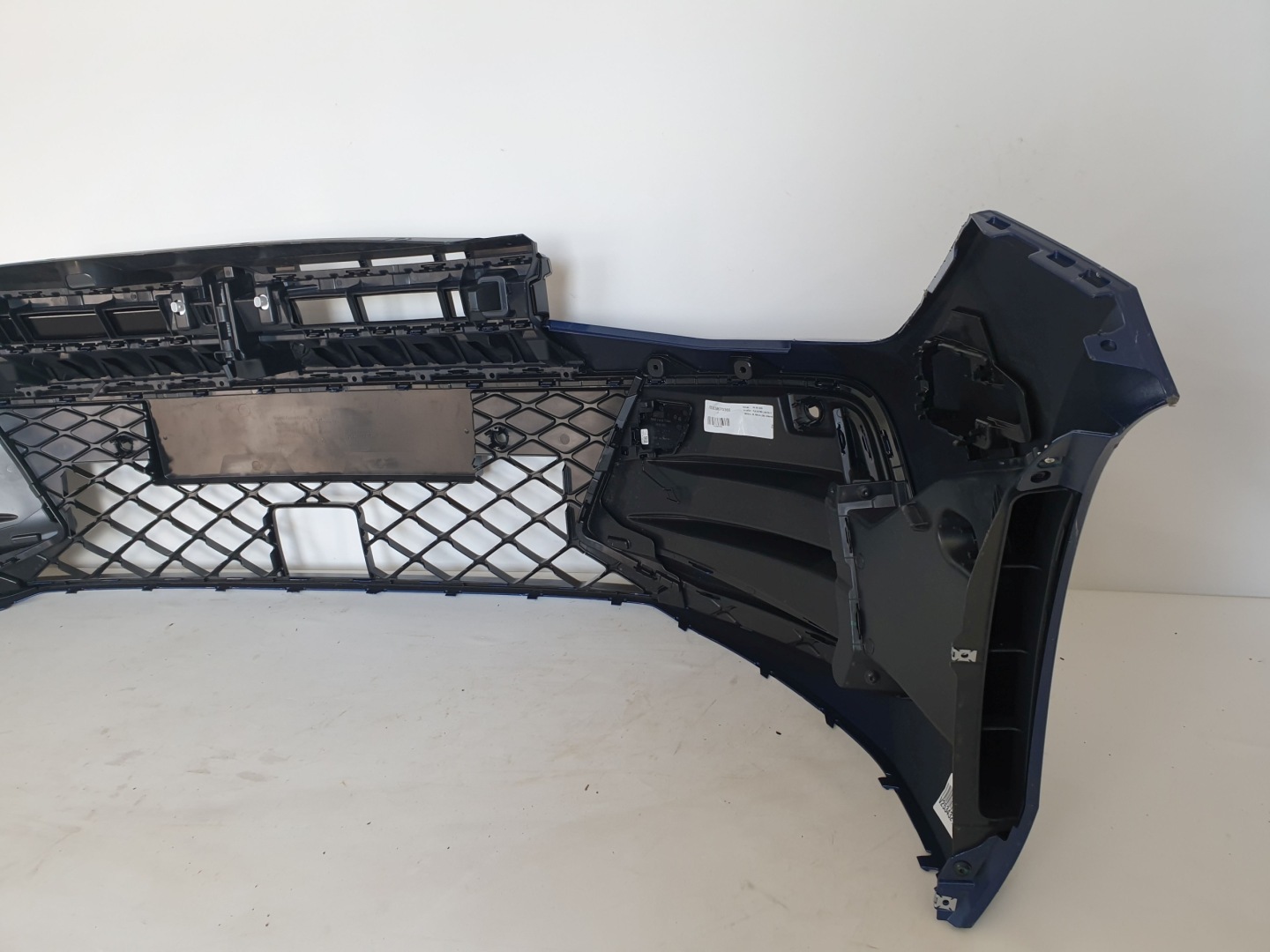 VOLKSWAGEN VW PASSAT B9 3J R-LINE 23-> bumper front grill LED PDC