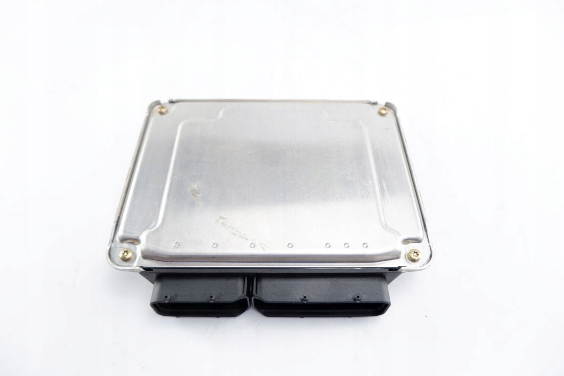 computer control unit of the engine AUDI A4 B5 1.9 TDI 038906012AK 0281010196