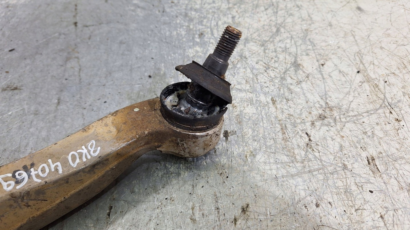 arm right front 8K0407696E AUDI A4 B8 A5 8T Q5 8R