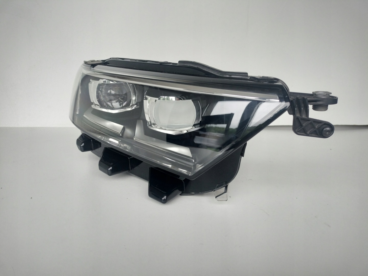 light right REFLEKTOR VW T-ROC 17- 2GA FULL LED