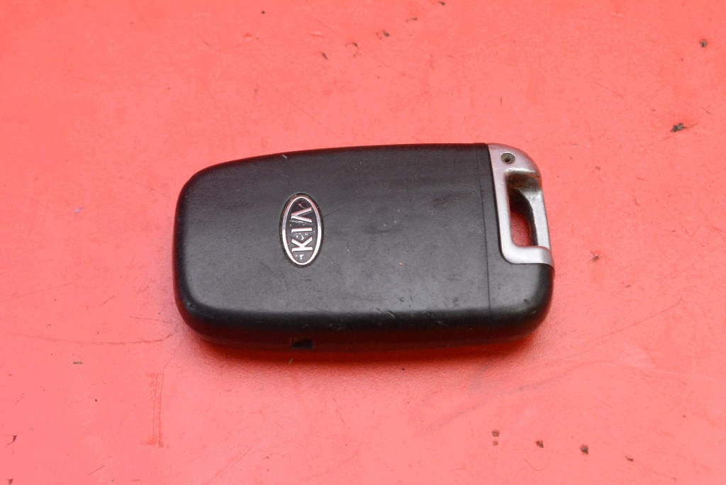 button START/STOP key 95490-3W000 KIA SPORTAGE 3 III 1.7 CRDI 115 KM