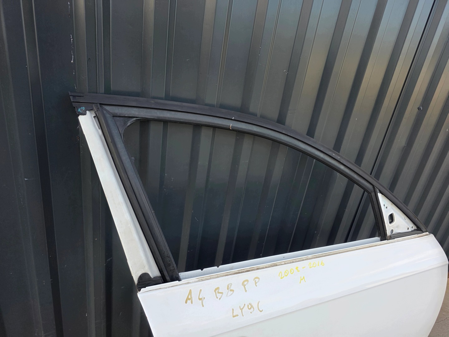 door right front AUDI A4 B8 LY9C 2008-2016 sedan AVANT KOMBI