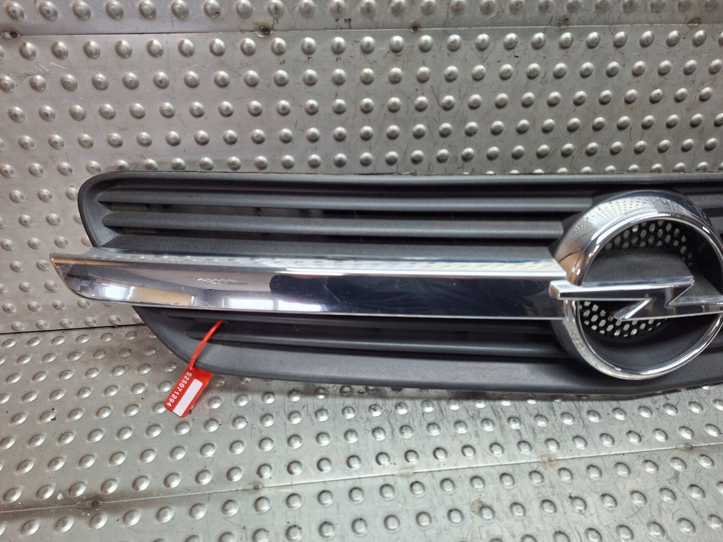 Grille 13117843 OPEL MERIVA A 2003