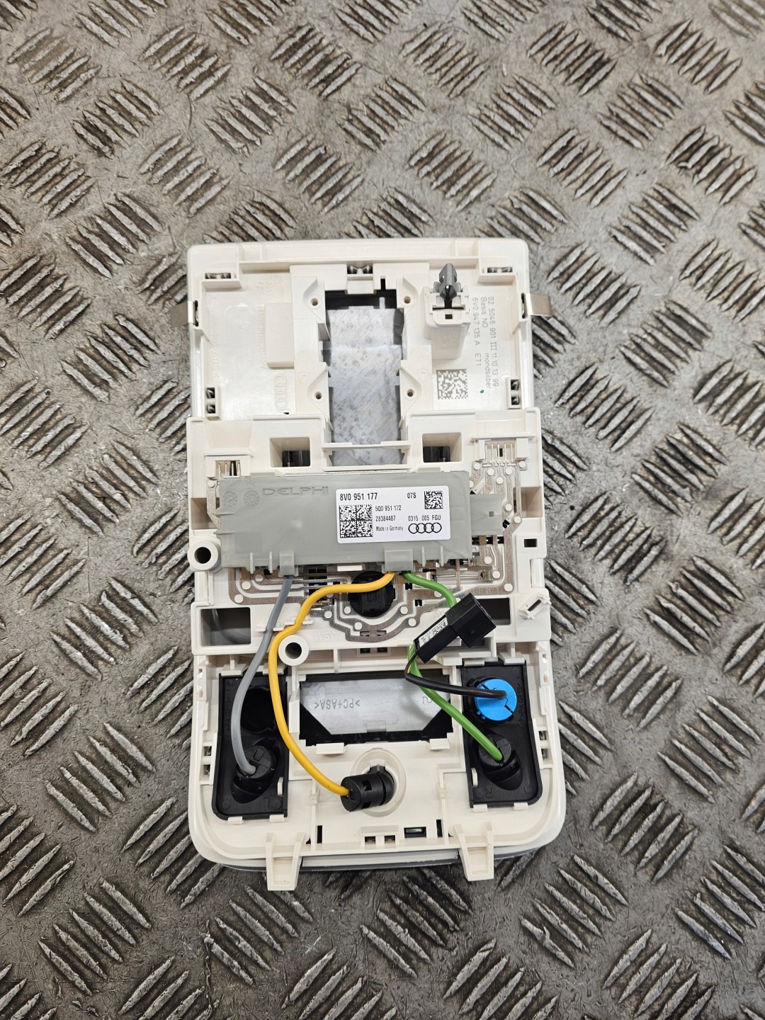 FANALE Plafoniera interna cabina CIELO INTERNO AUDI A3 8V 8V0951177