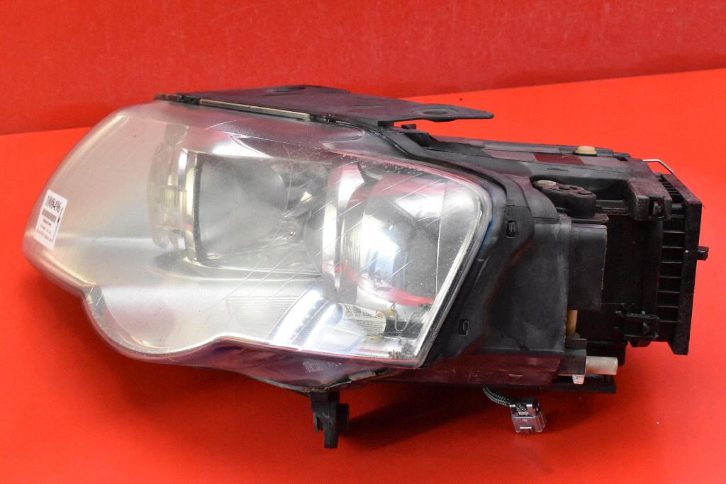 REFLEKTOR left light front BIXENON EU 3C0941751D VW PASSAT B6 05-10