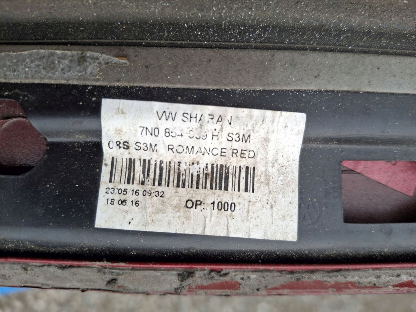 moulding for door left front VW SHARAN II 10R->