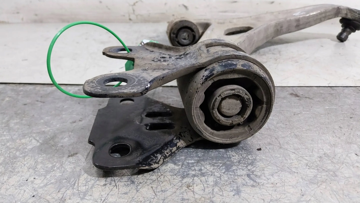 arm left front AV61-3A424-MA FORD GRAND C-MAX MK2 FOCUS MK3