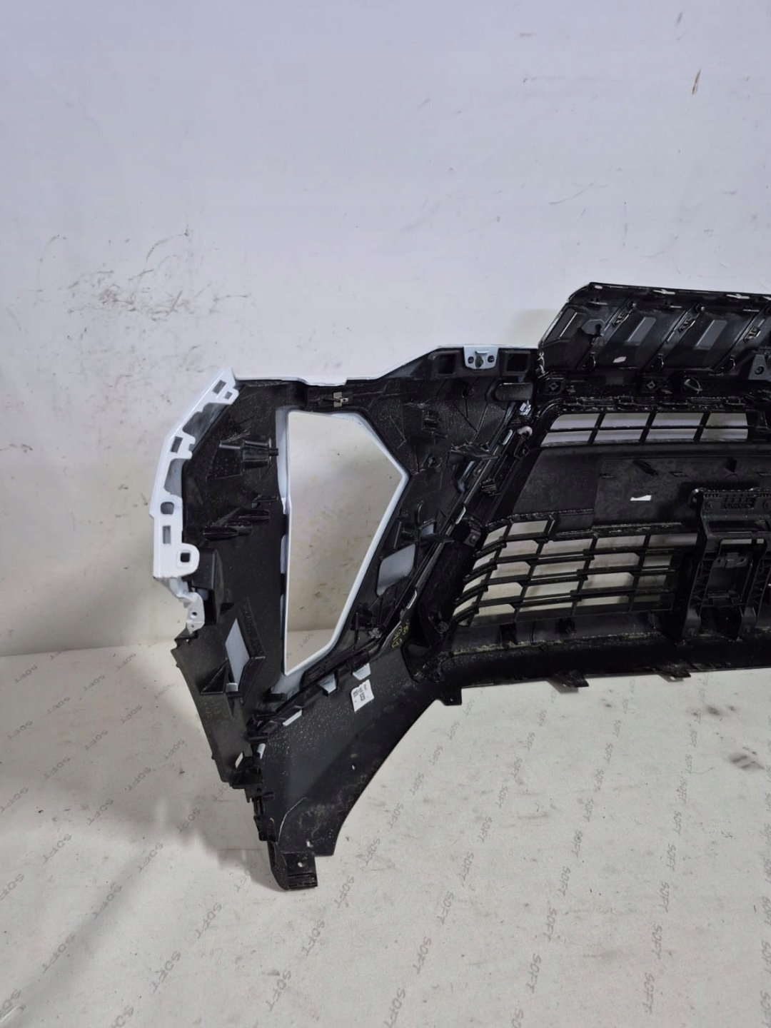 MITSUBISHI ASX II LIFT 24- bumper front front grill 622541496R