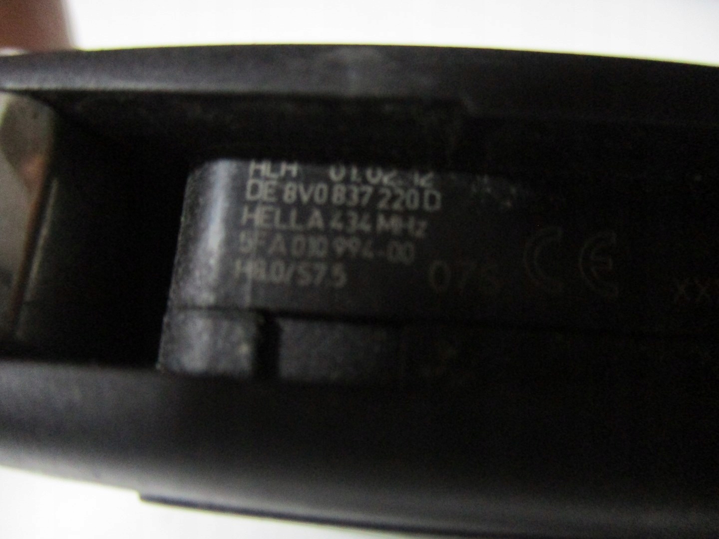 CLÉ CLÉ PILOT AUDI 8V0837220D