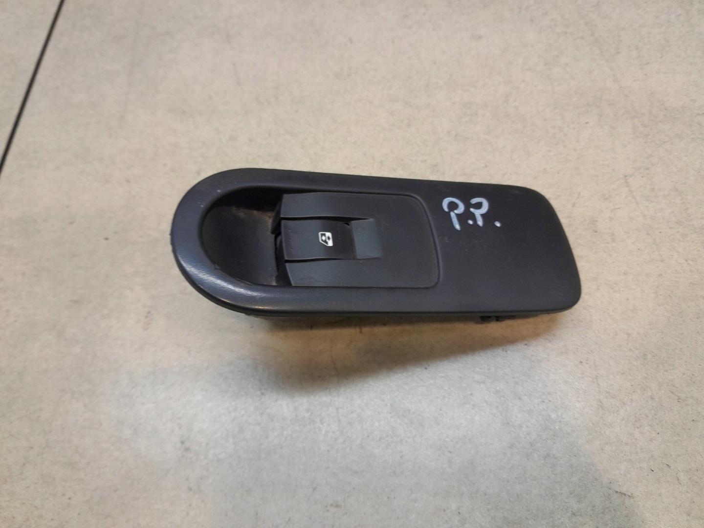 switch windows right front SCENIC II 1.9 DCI 156013740G