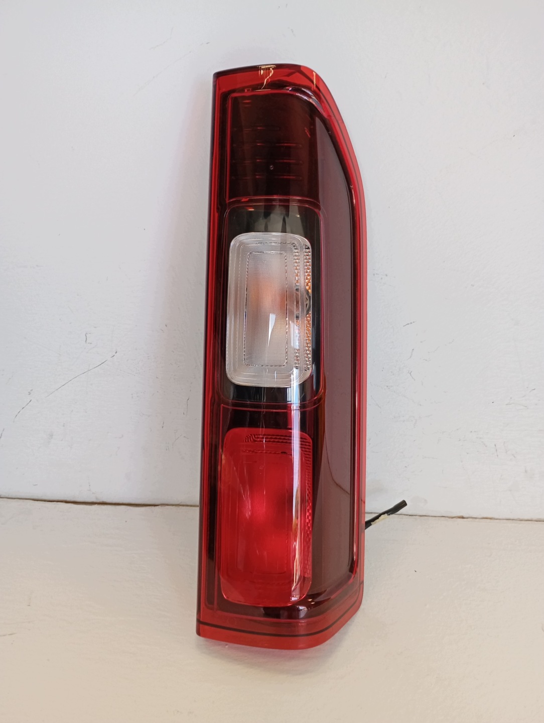 light rear part rear right RENAULT TRAFIC below KLAPE 265504656R