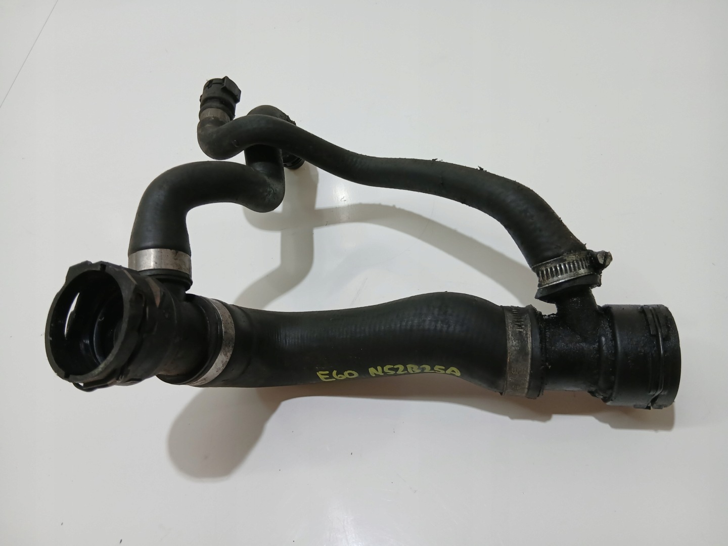 prijenos crijevo vode BMW E60 E61 N53B30A 7508036