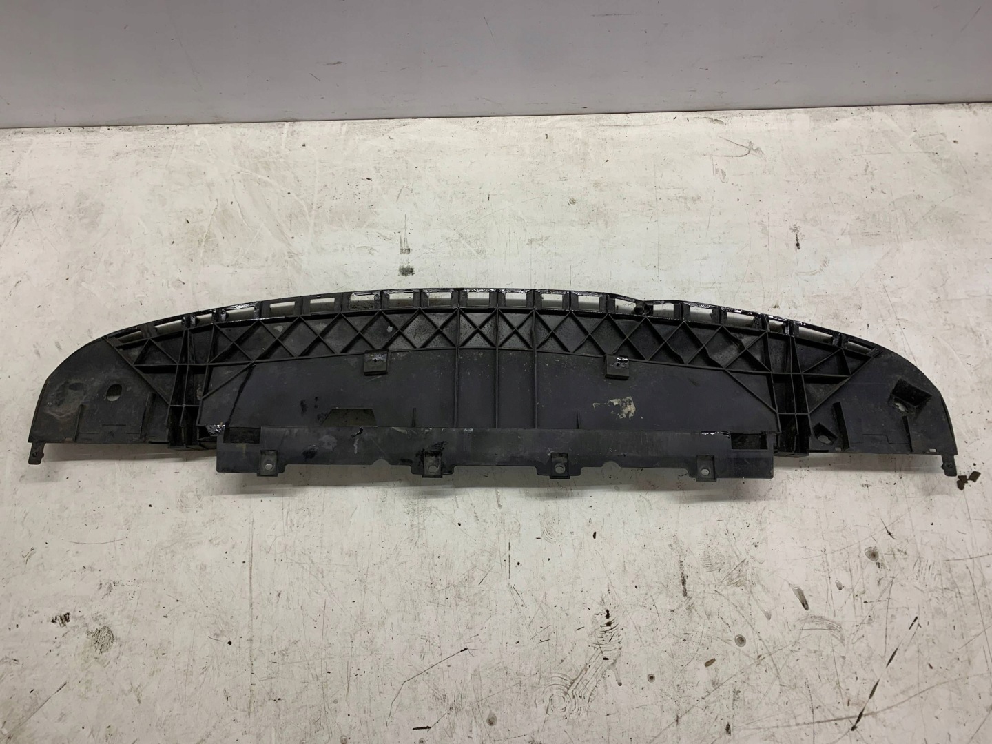 blende abdeckung abdeckung unter stoßstange untere 8200501560 RENAULT KANGOO II (2007-2013)