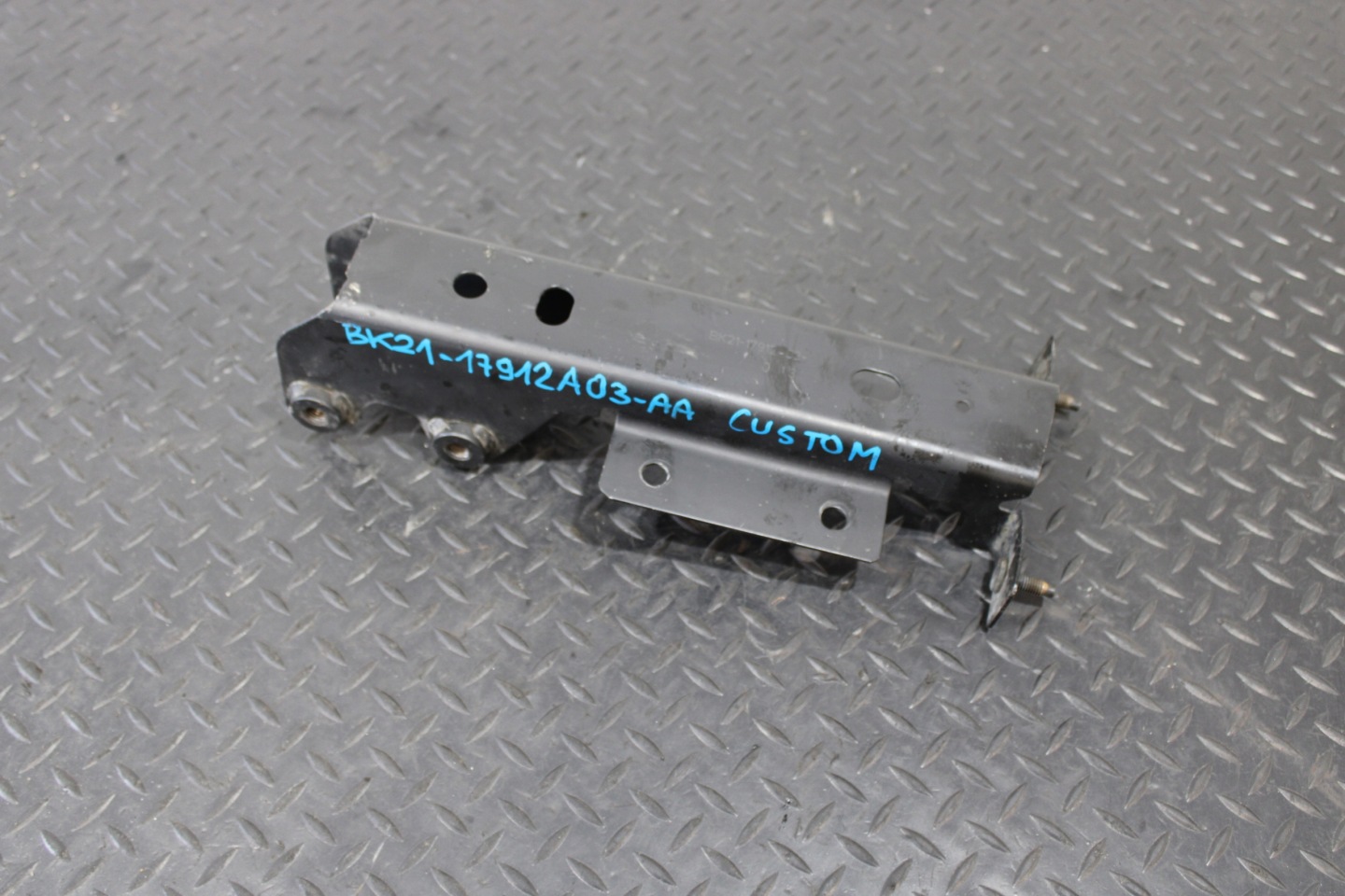 beam tip right rear part FORD TRANSIT CUSTOM BK21-17912A03-AA