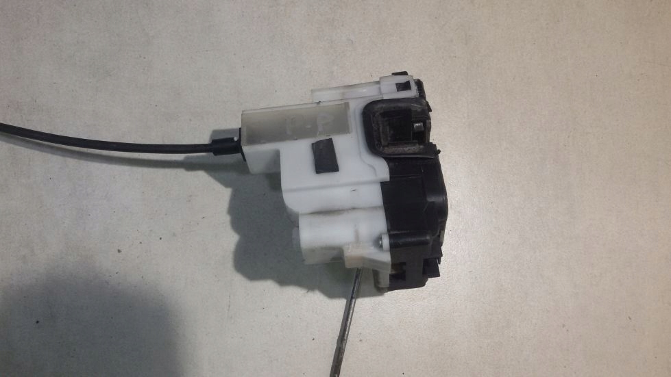 lock door right front FIAT PANDA II 4 PIN 46803510