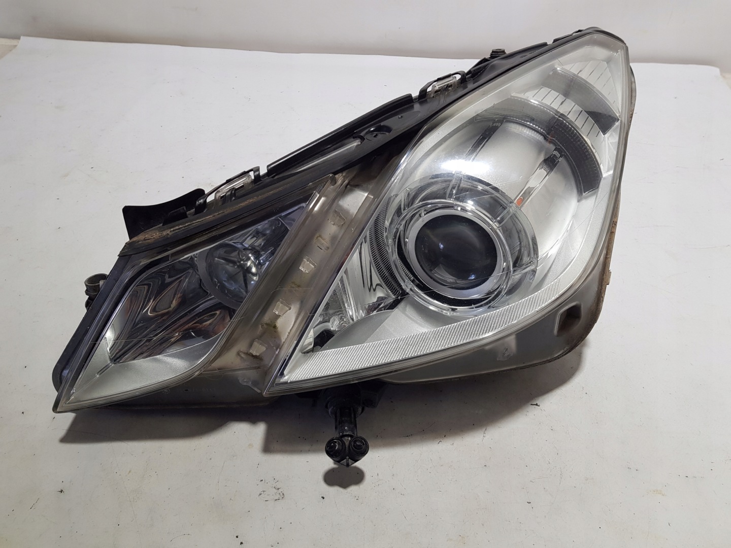 light XENON XENON left front MERCEDES W207