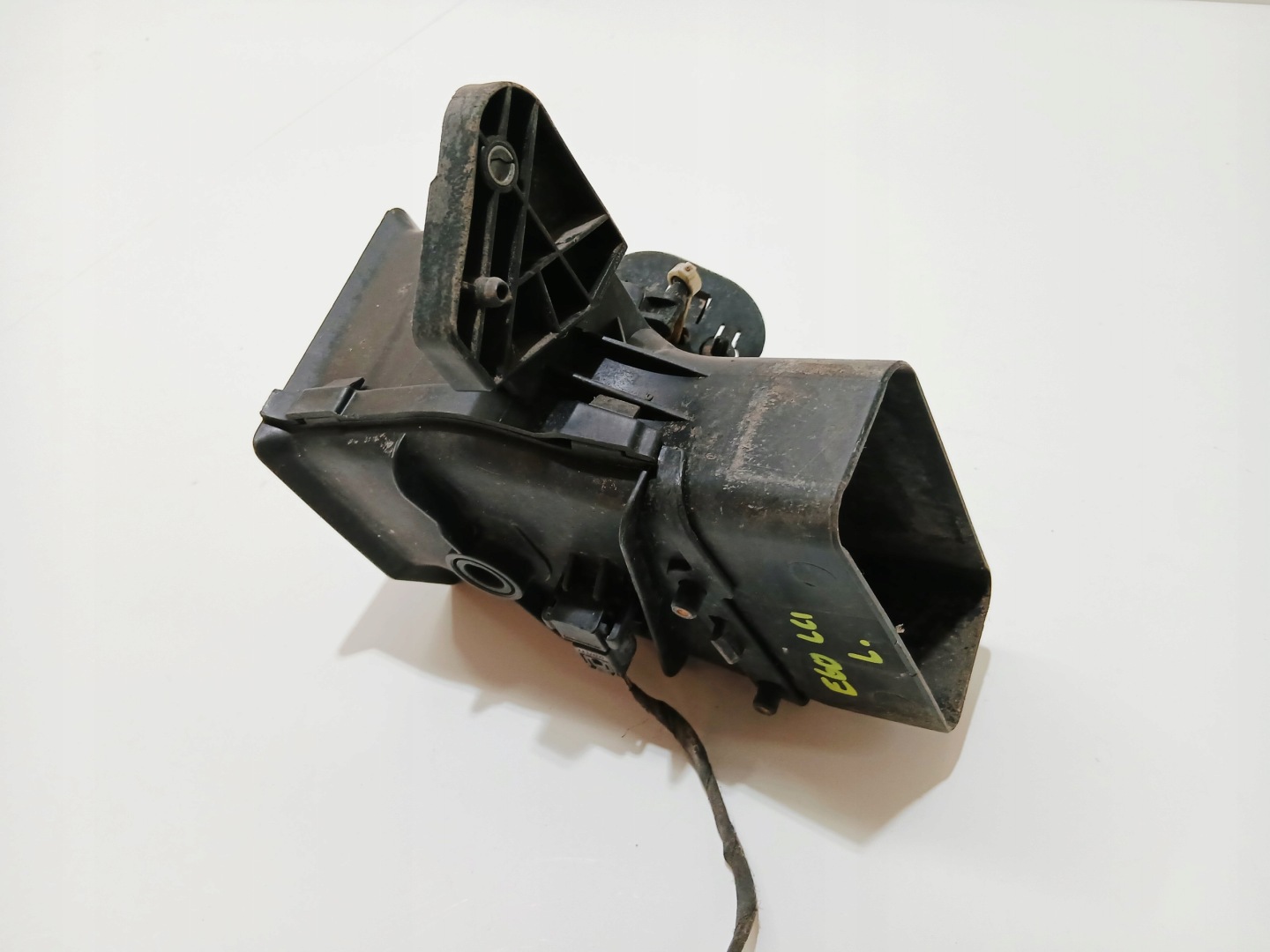 csatorna přívod vzduchový levý předek BMW E60 E61 LCI OE 7178117 (0001050)