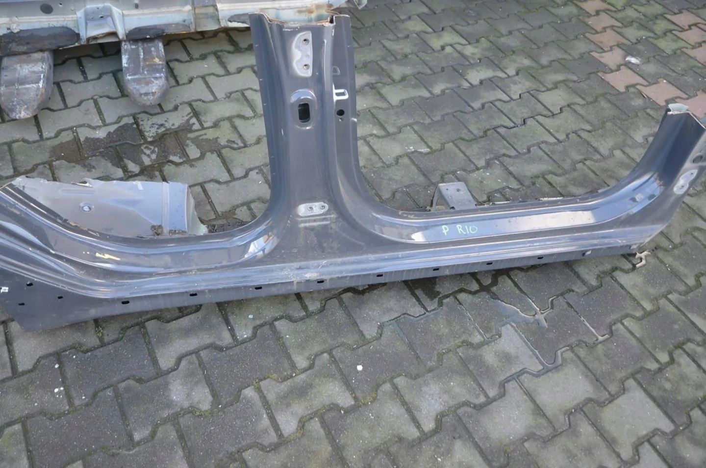 KIA Rio 2022 right threshold pillar GT-Line