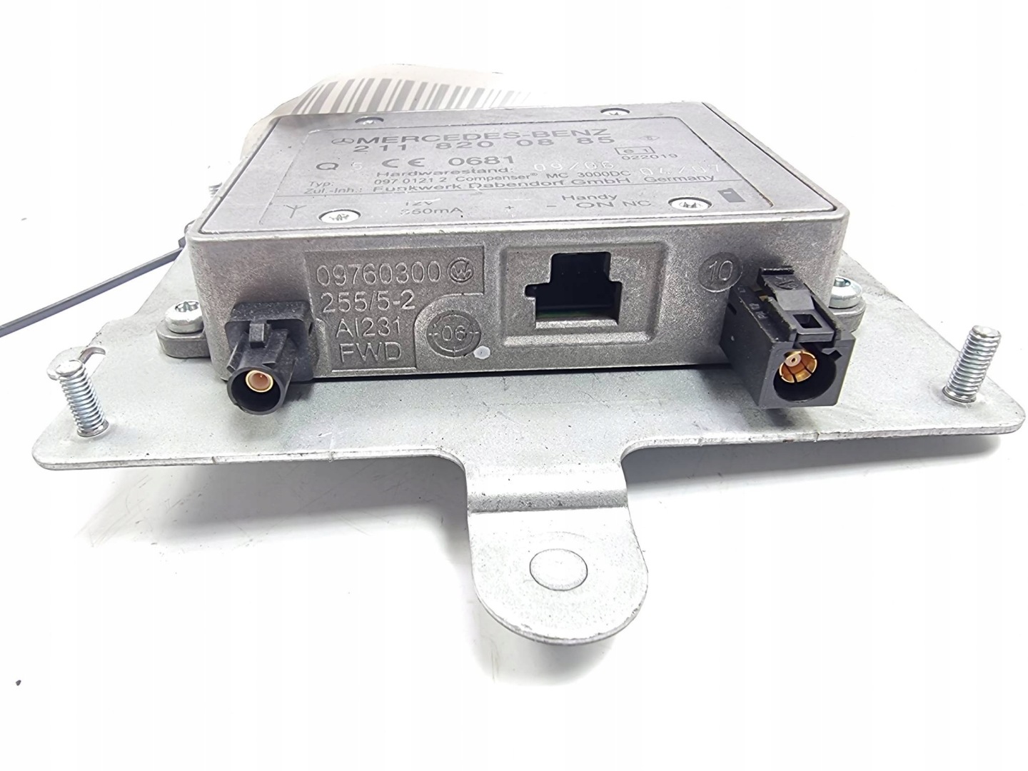 amplifier ANTENY 2118200885 MERCEDES W 221