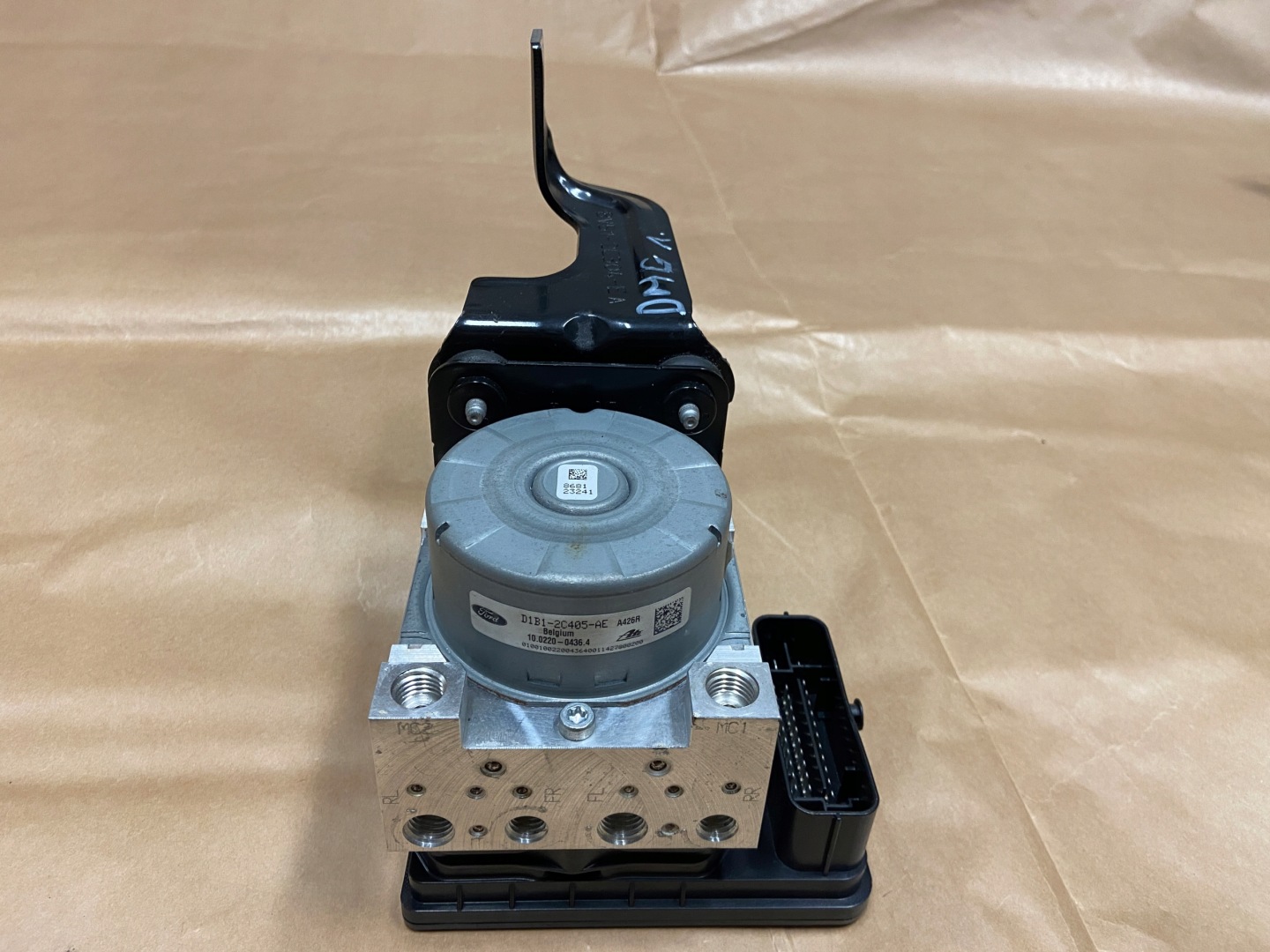 FORD B-MAX FIESTA MK7 LIFT 2012-2017 pompa ABS D1B1-2C405-AE originale