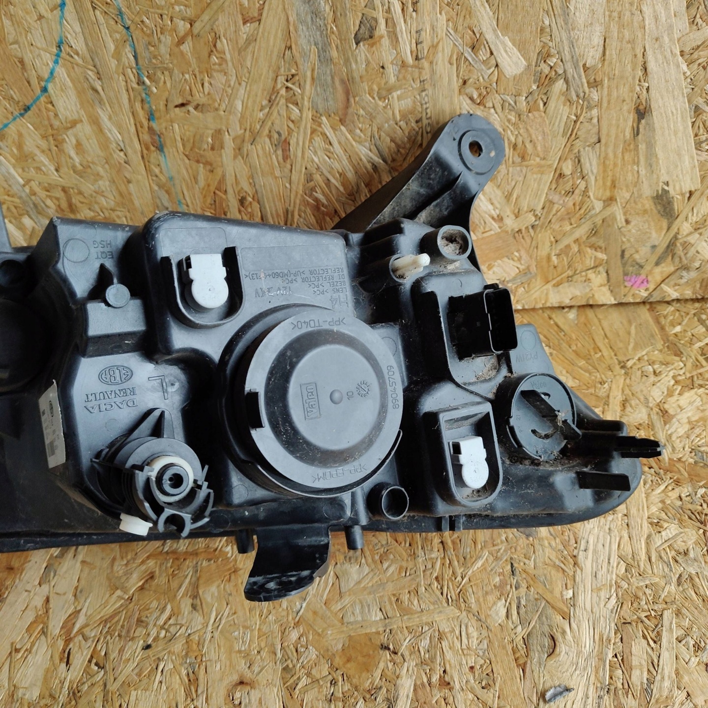 Reflektor front side left Renault Sandero II 260604111R UK