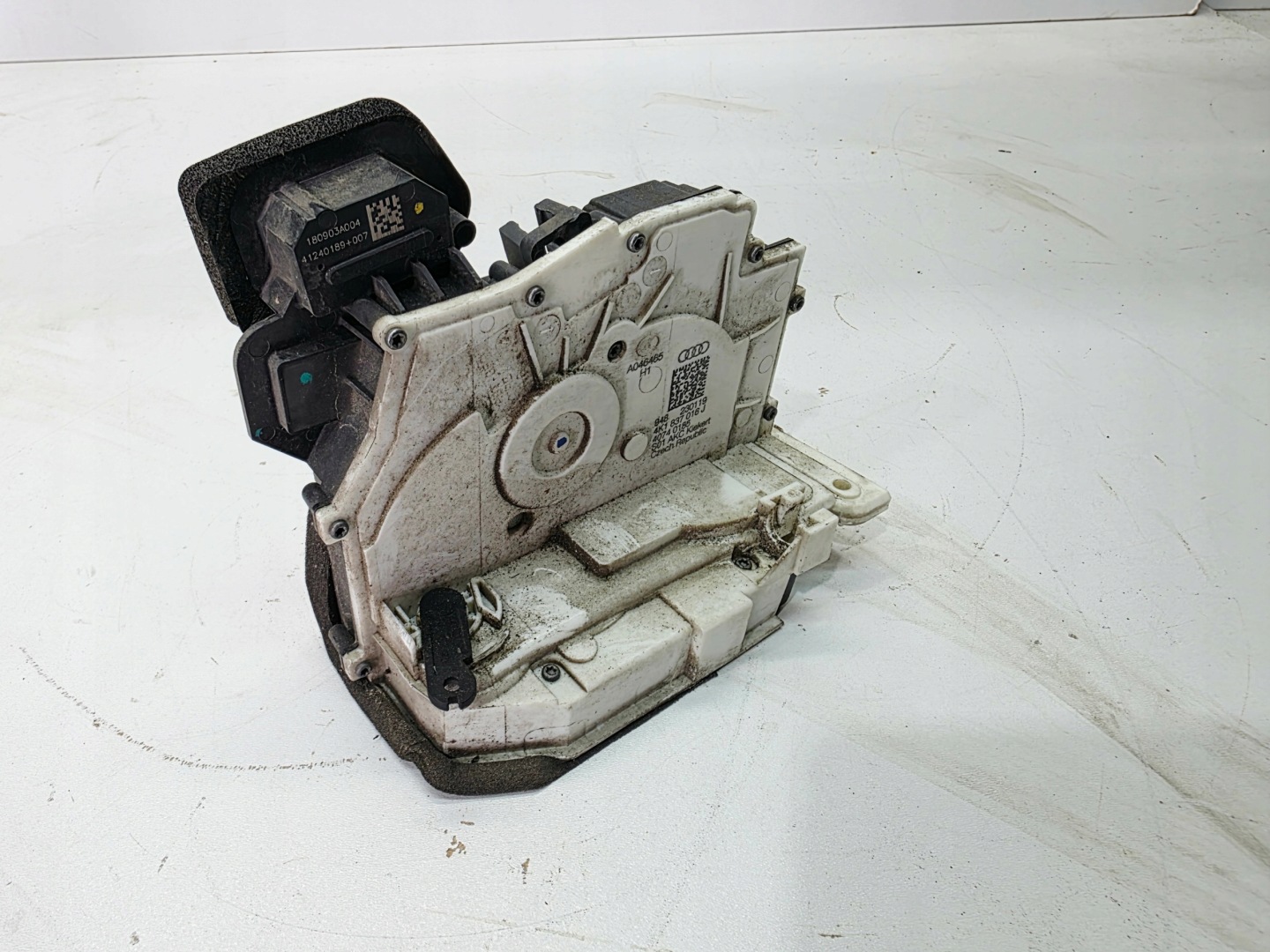lock door right front AUDI A6 C8 4K1837016J 9 PIN
