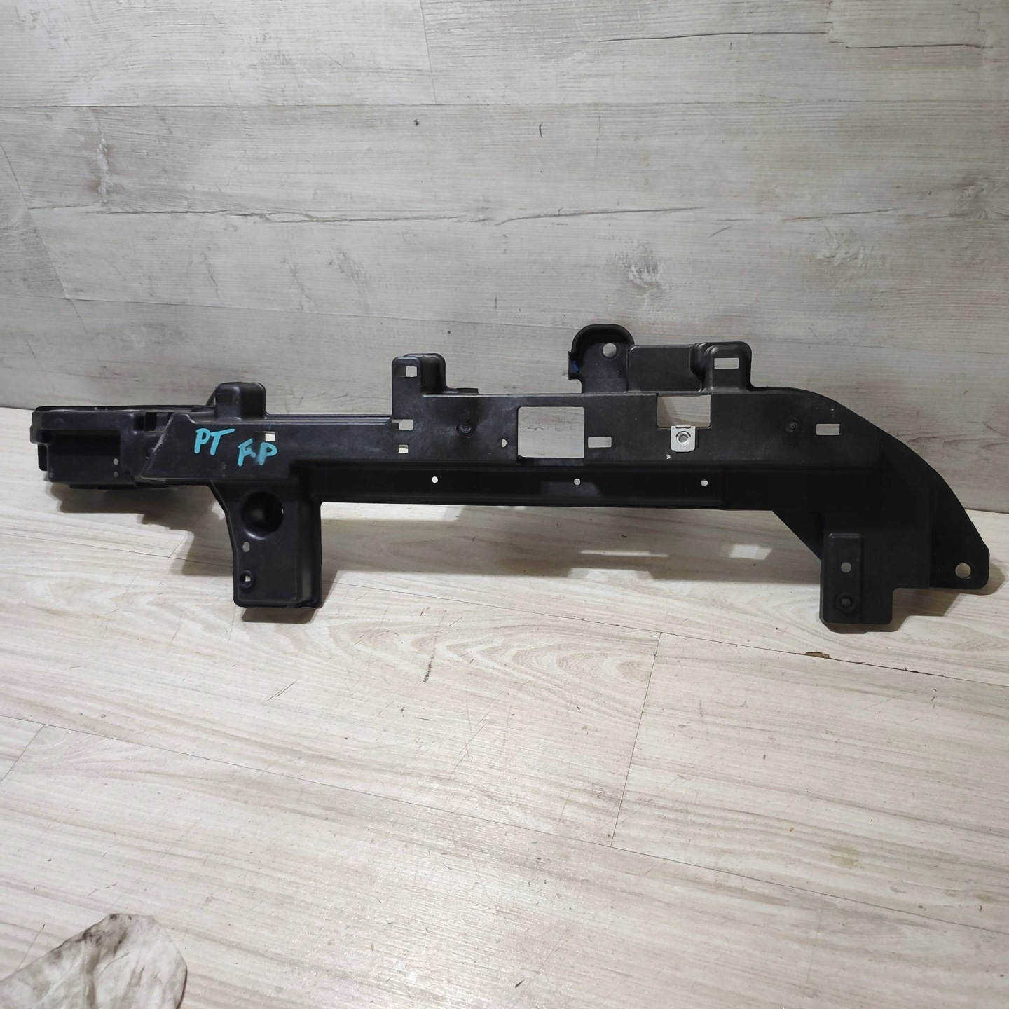 Element upholstery boot rear part side right Jaguar F-Pace 632100981