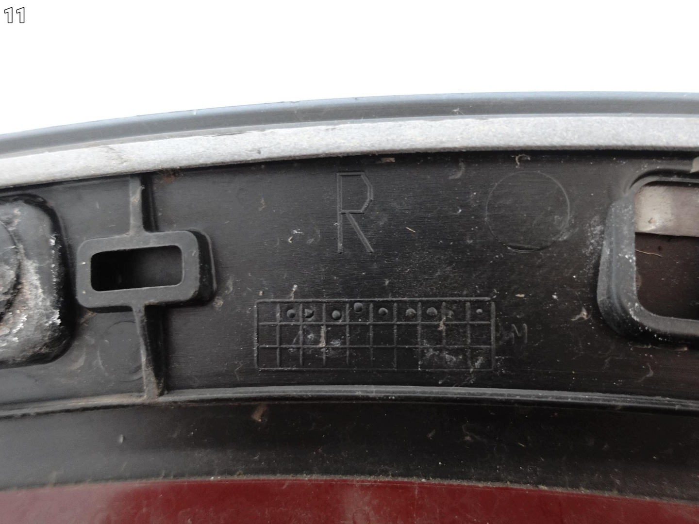 AUDI E-TRON ETRON 4KE 18- moulding cap for fender front right originál