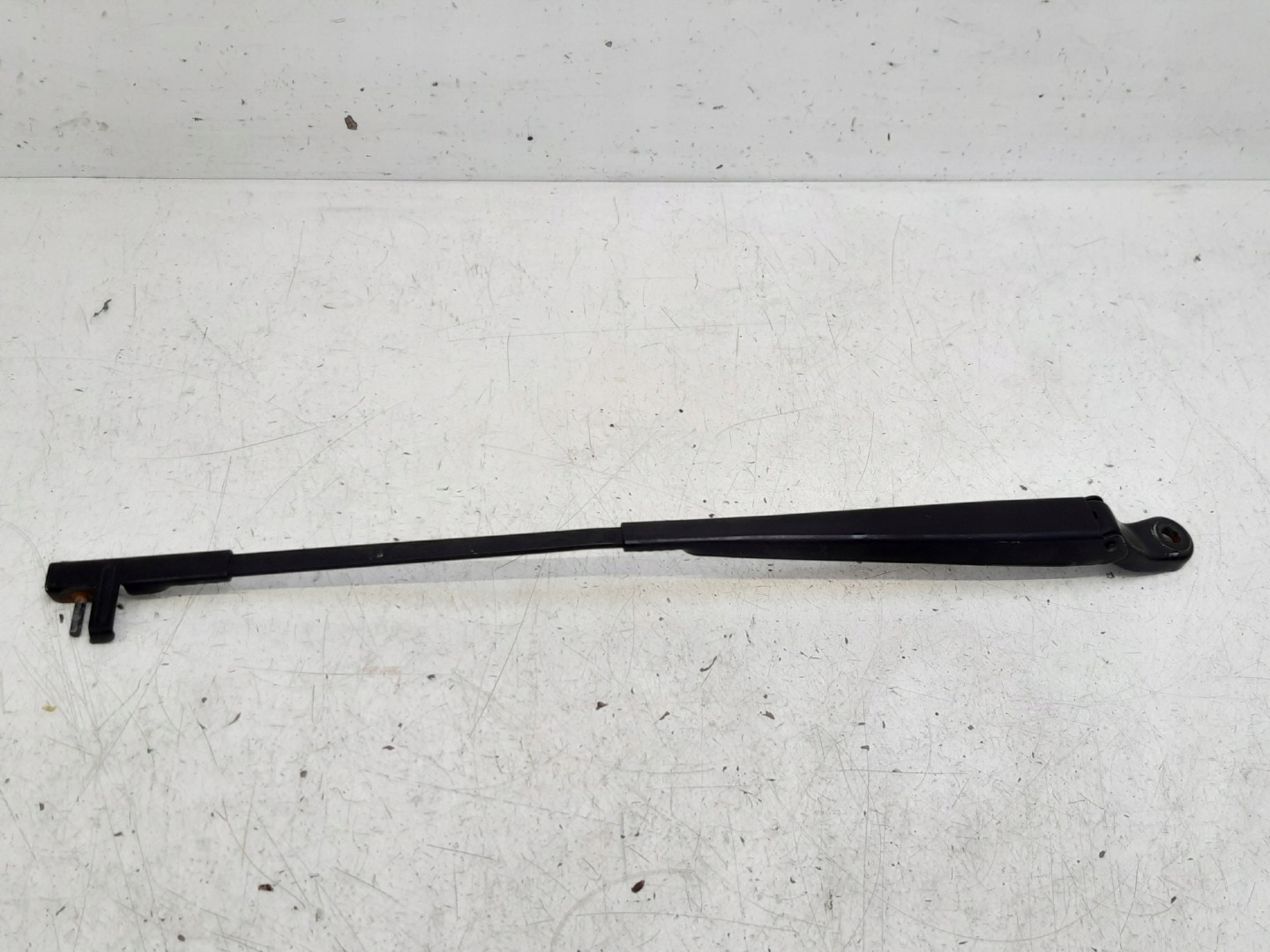 wiper arm right 8200360824 Renault Modus