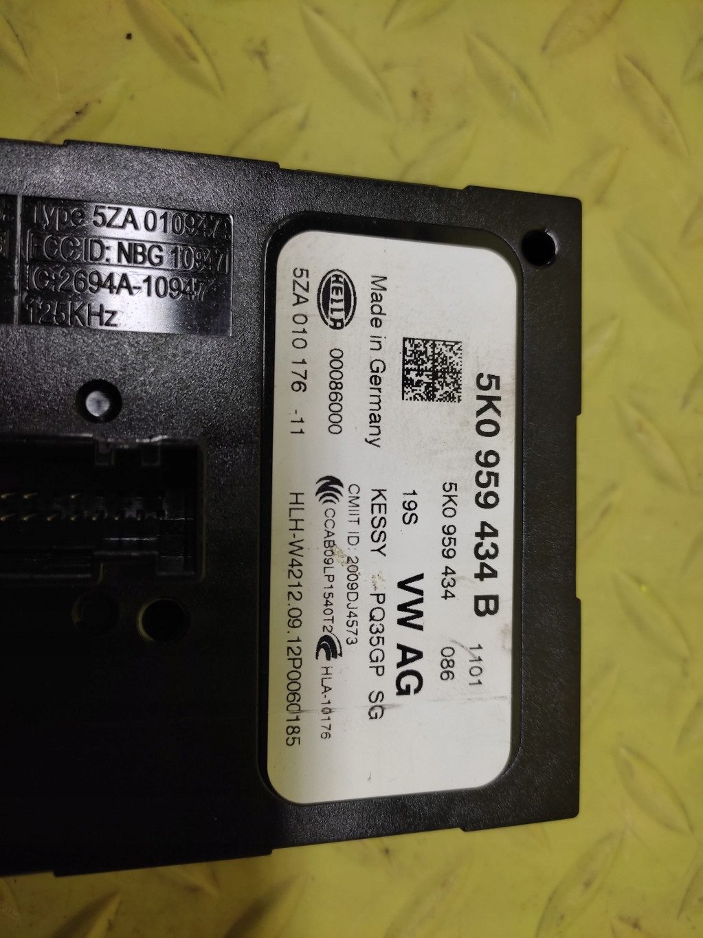 SKODA SUPERB II 2.0 TDI control unit KESSY 5K0959434B
