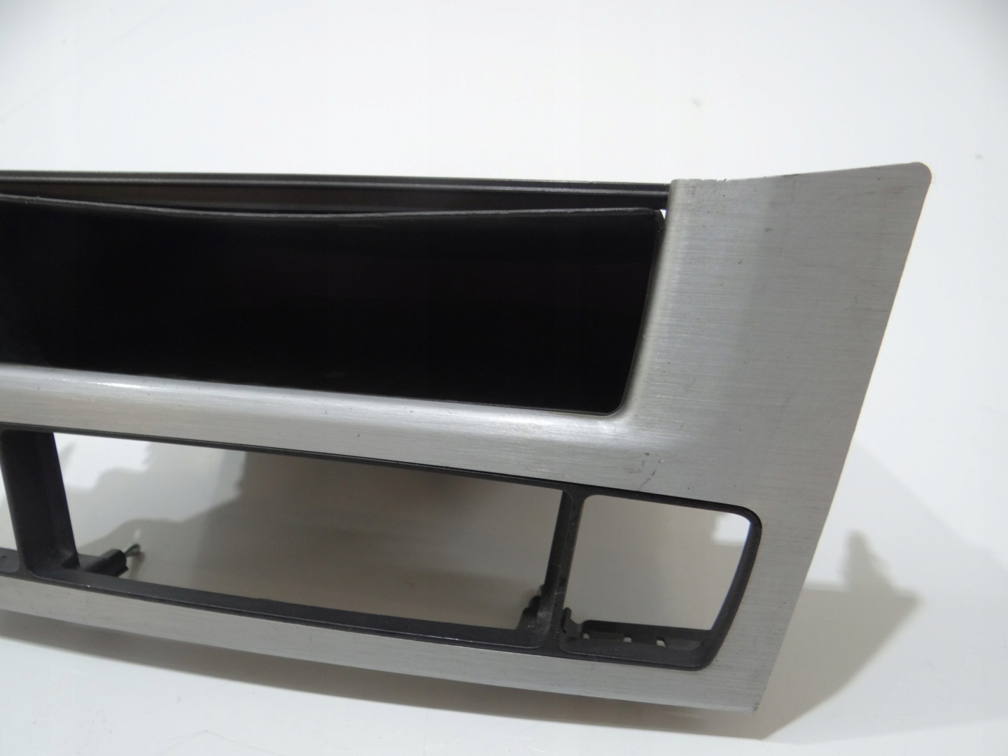 Handschuhfach mitte PANEL BMW E60 E61 69139391 (16588969)