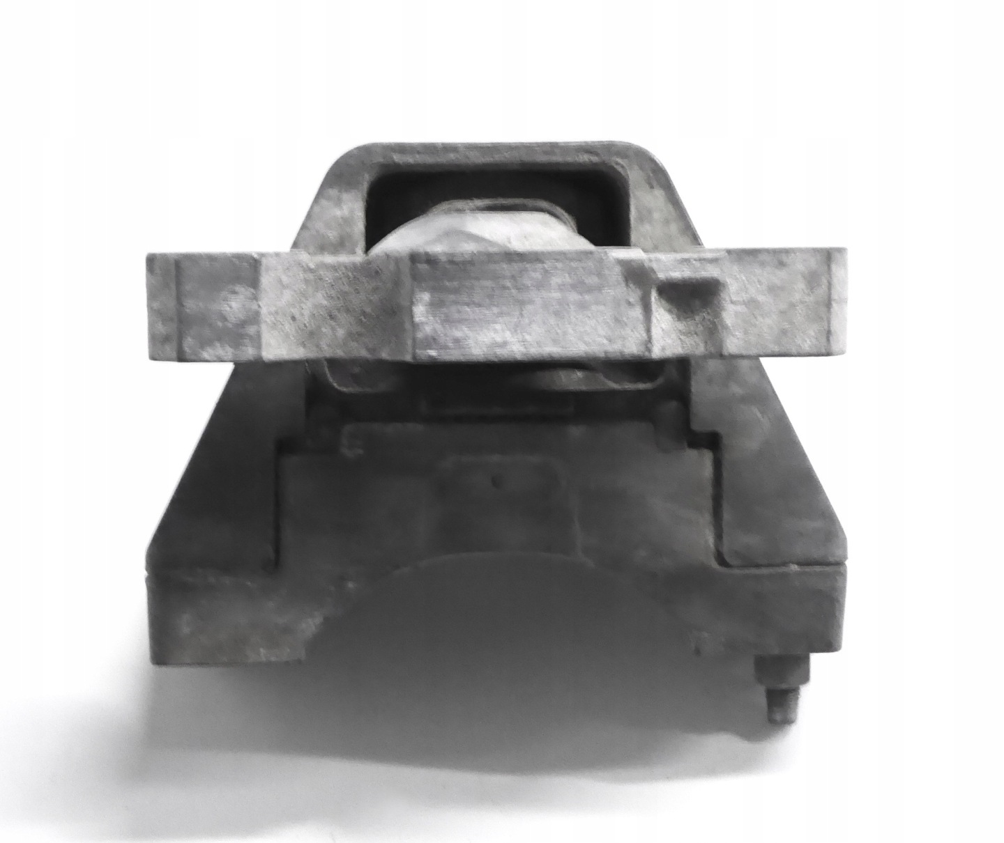 engine mount OPEL VECTRA C SIGNUM 3.0 CDTI 177