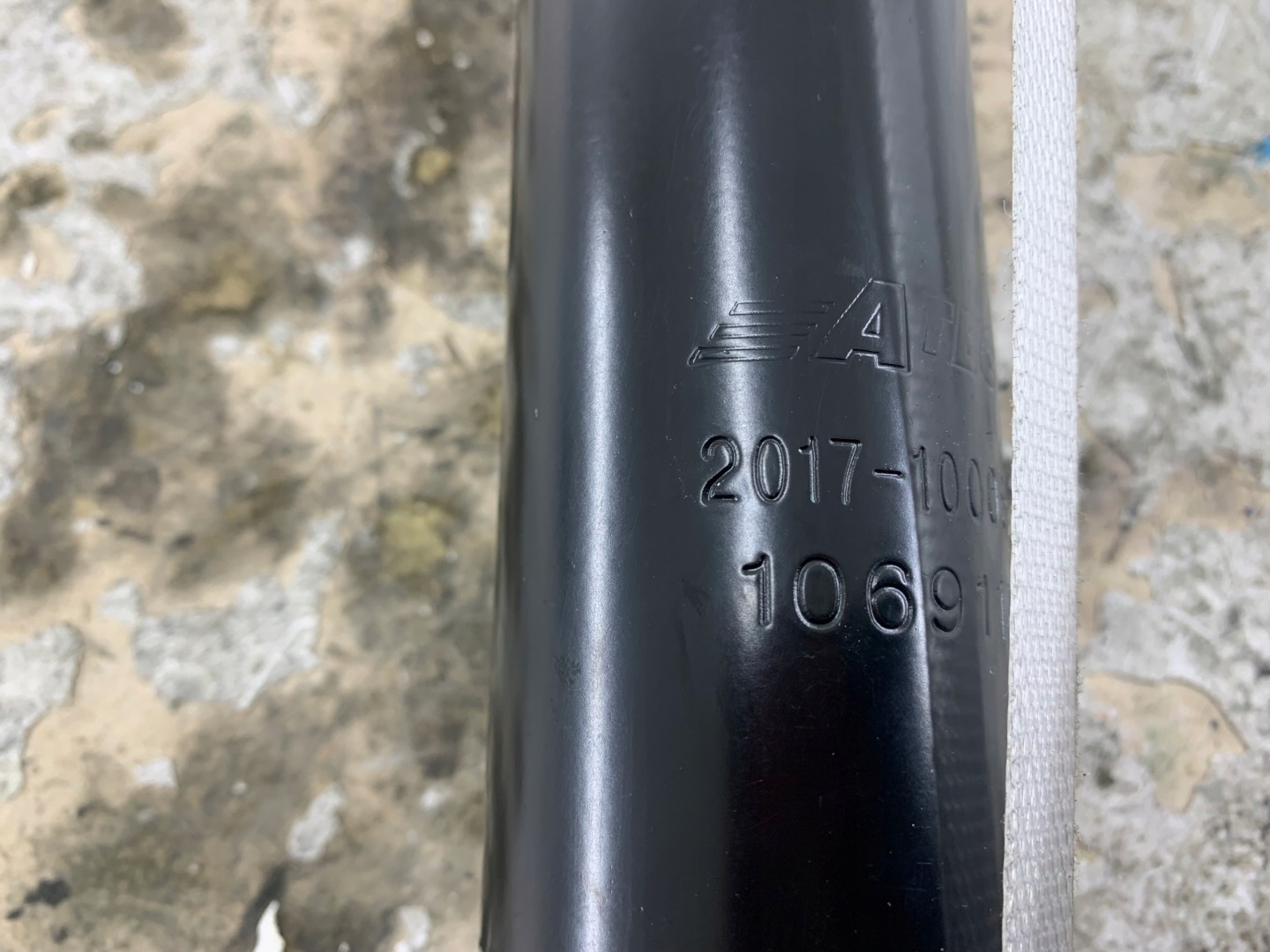BMW E39 amortizer stražnji dio ATEC 10691157 nieuzywany