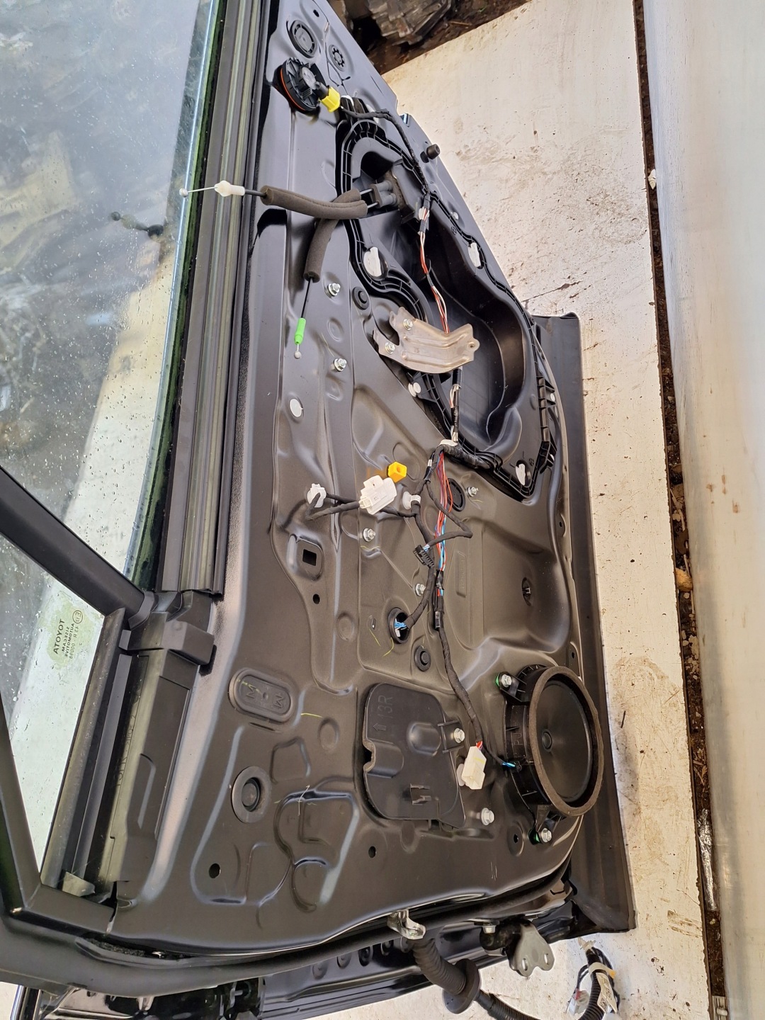 TOYOTA CH-R II 23-> door right front 209