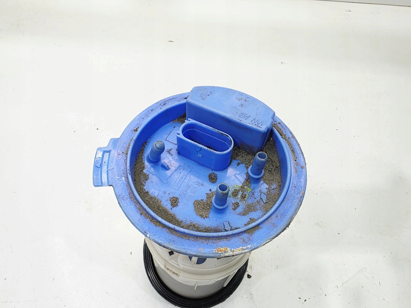 feed pump AUDI VOLKSWAGEN SEAT SKODA 1K0919051AE