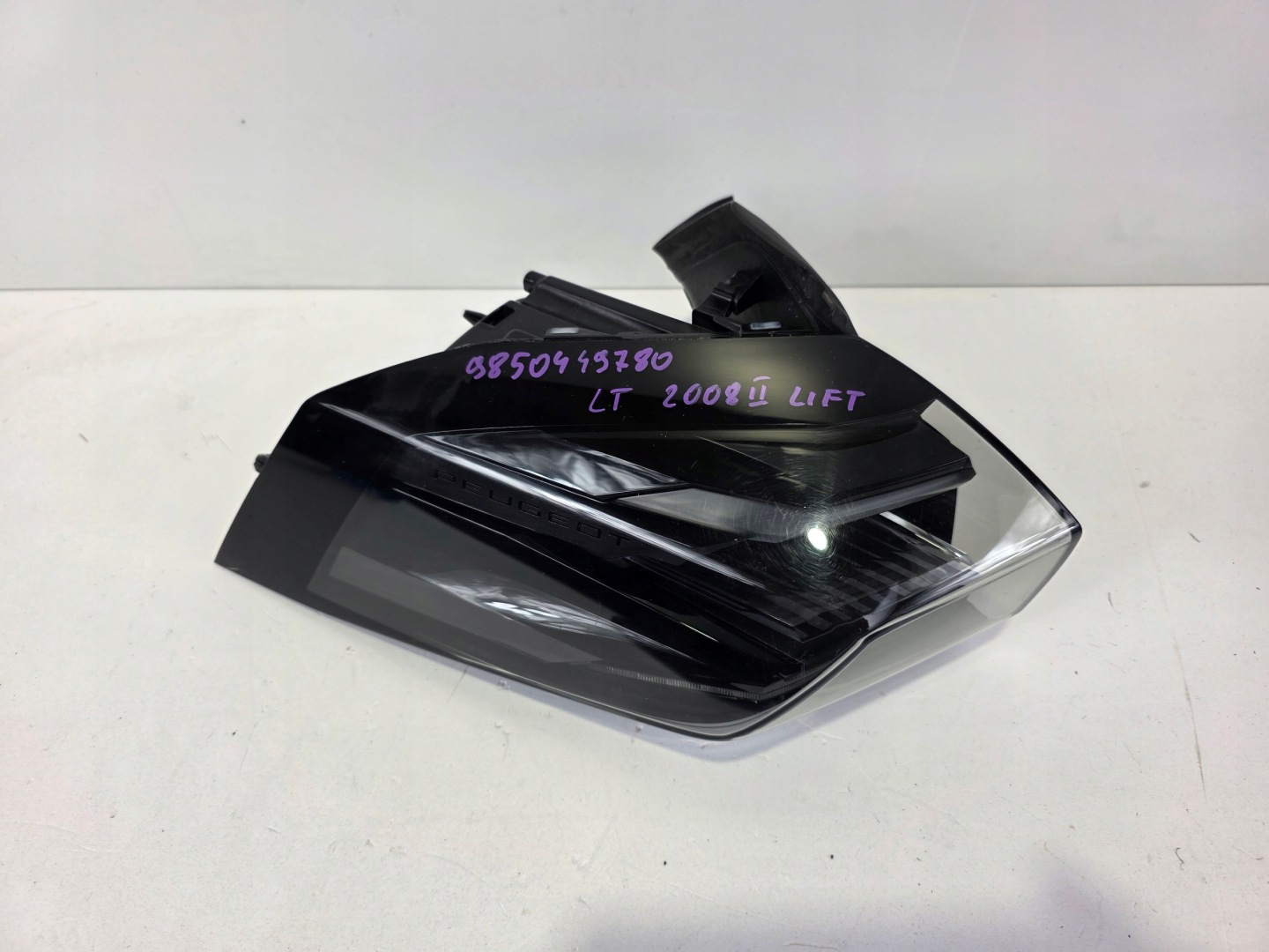 light left rear PEUGEOT 2008 GT-LINE LIFT 9850449780