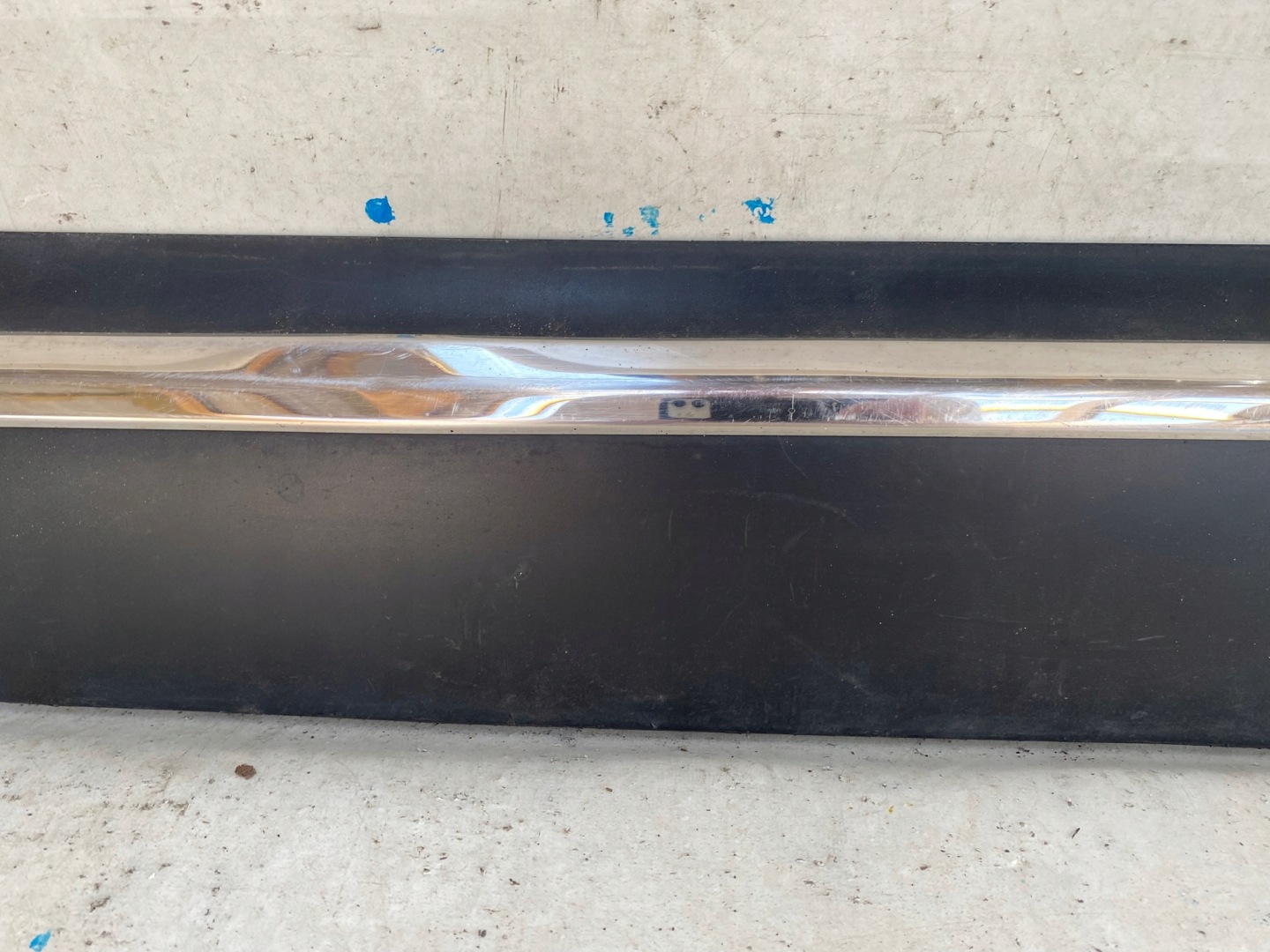 NISSAN QASHQAI and J10 moulding door left front front 80871BR01A