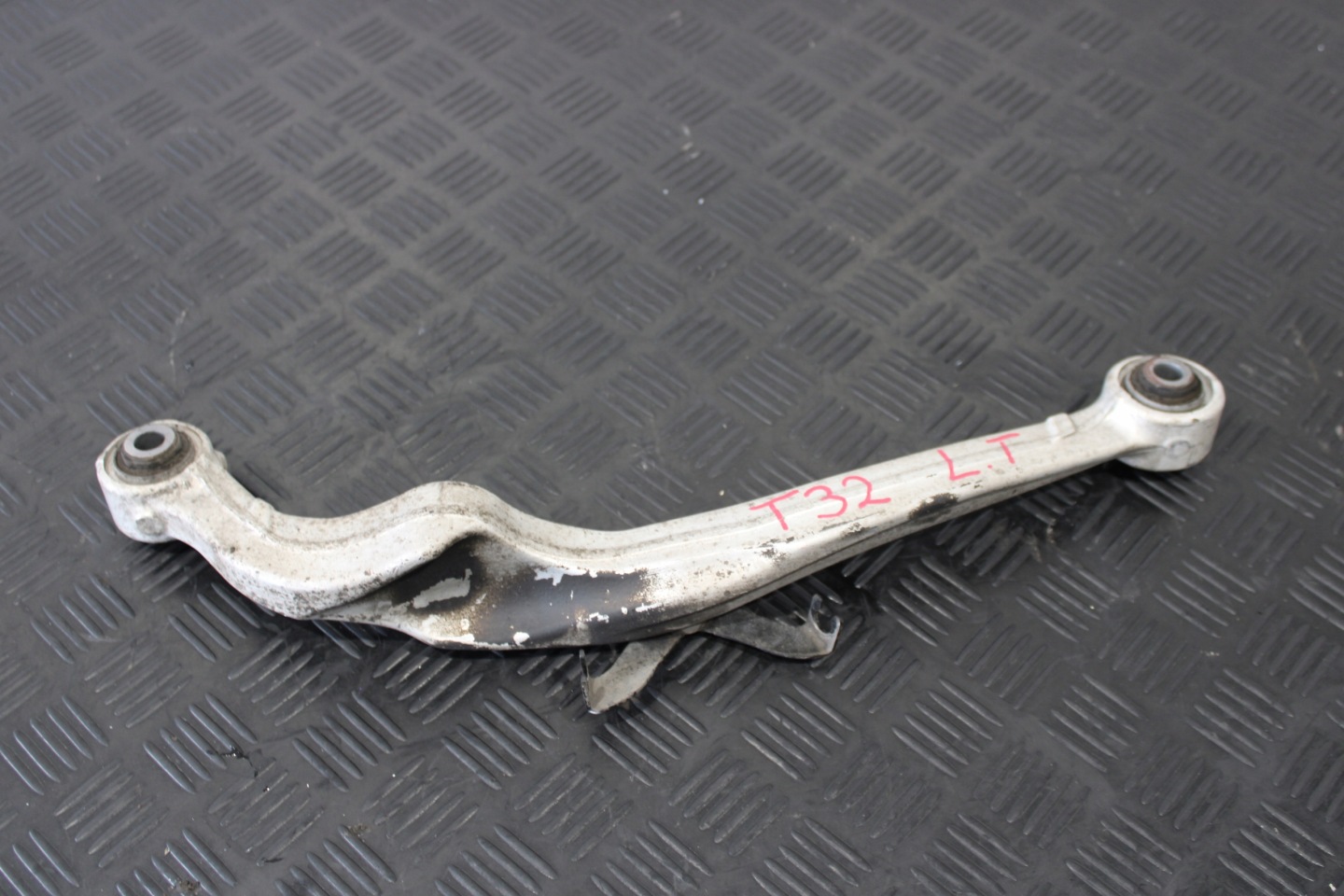 Querlenker links heck NISSAN X-TRAIL T32