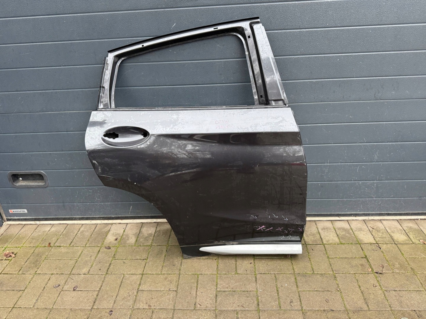 BMW X4 G02 door right rear part right rear.