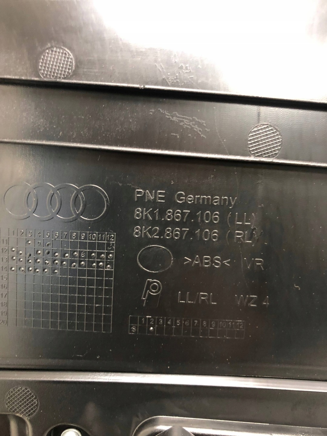 side door right front AUDI A4 B8 LIFT sedan 8K1867106