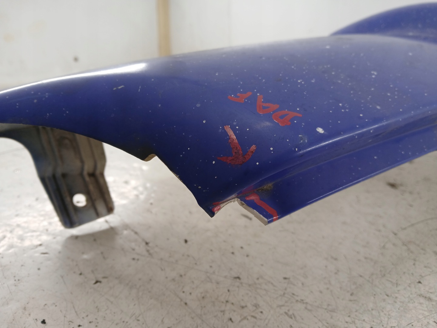 DAF LF 45 Frontverkleidung POLIK des Kabine links