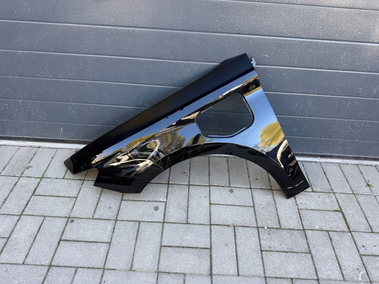 Cupra Leon 4 IV blatník levý předek přední