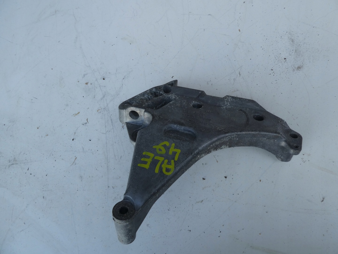 holder engine mount VW TOURAN 2.0 TDI 03L199207